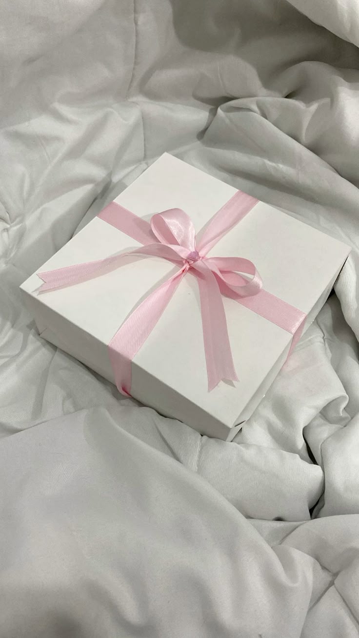 Cadeau meilleure amie 30 ans : la liste noire des cadeaux à bannir et ce qu'elle veut vraiment